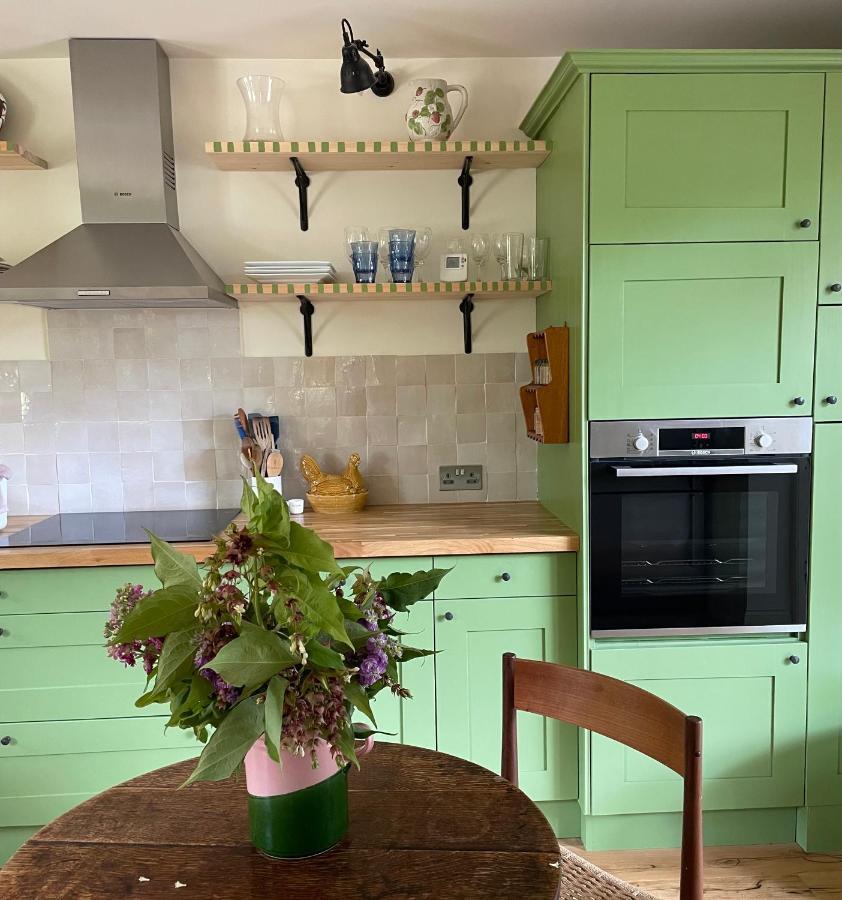 Peaceful Cottage With Private Garden Hailsham Exteriér fotografie